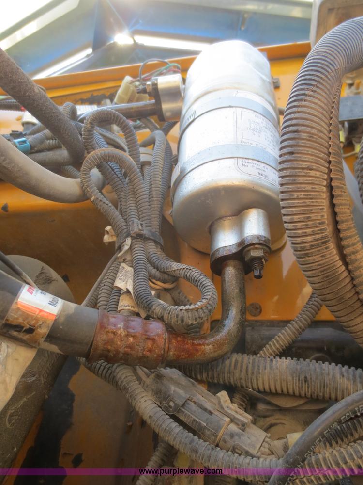 image for item F6929 2006 Peterbilt 379 semi truck