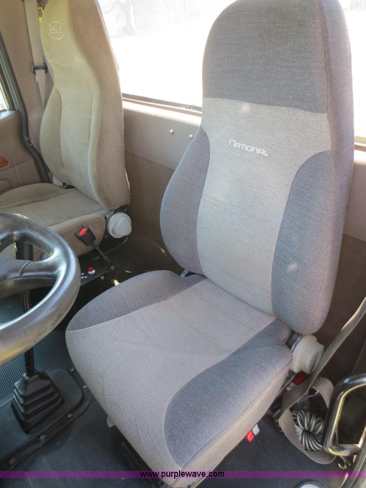 image for item F6929 2006 Peterbilt 379 semi truck