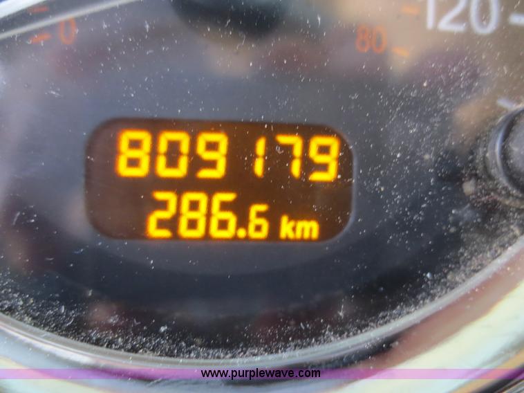 image for item F6929 2006 Peterbilt 379 semi truck