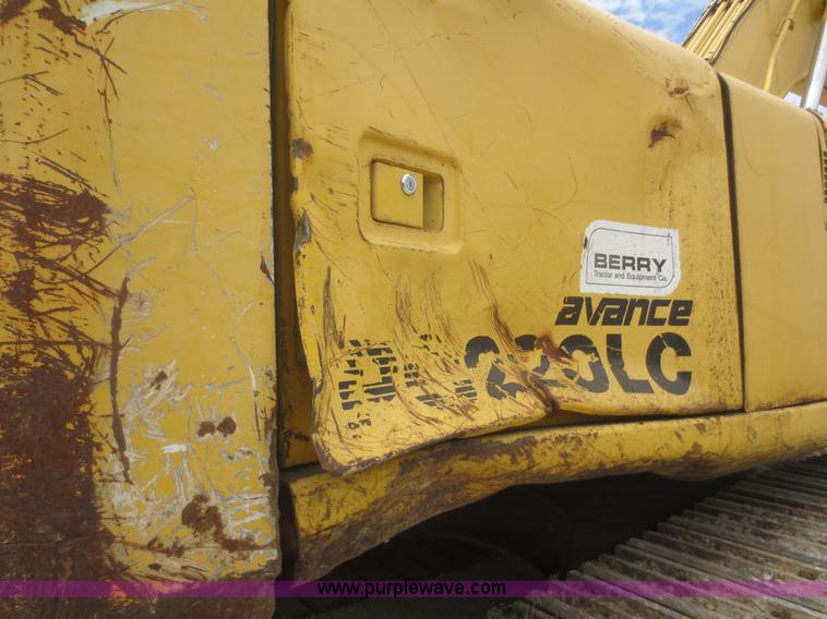image for item F6941 Komatsu PC220LC-6LE excavator