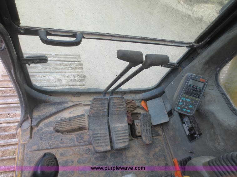 image for item F6941 Komatsu PC220LC-6LE excavator