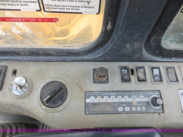 image for item F6941 Komatsu PC220LC-6LE excavator