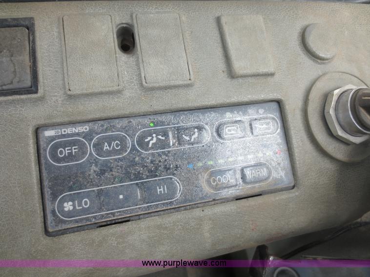 image for item F6941 Komatsu PC220LC-6LE excavator