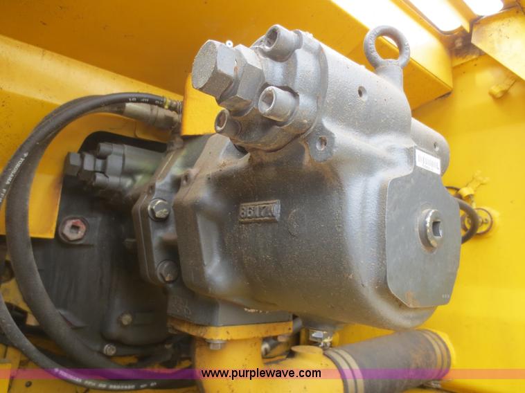 image for item F6941 Komatsu PC220LC-6LE excavator