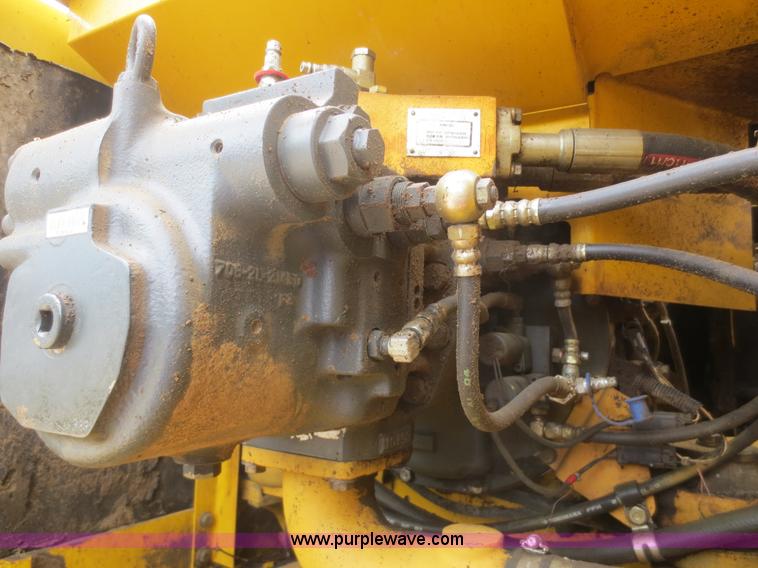 image for item F6941 Komatsu PC220LC-6LE excavator