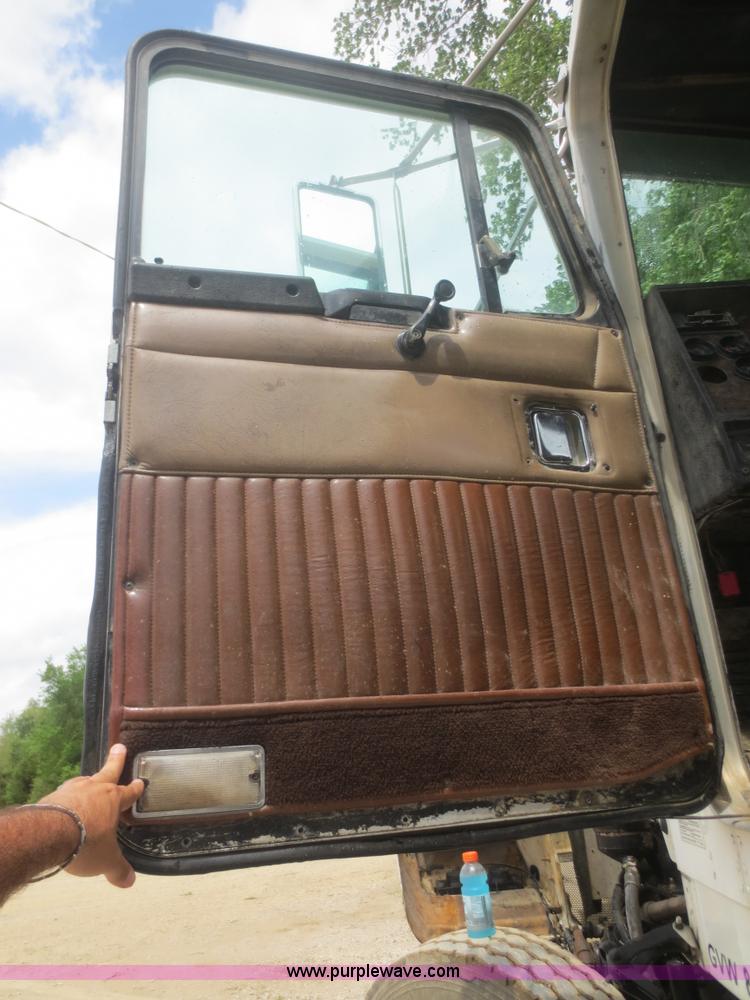 image for item F6944 1996 Kenworth W900B semi truck