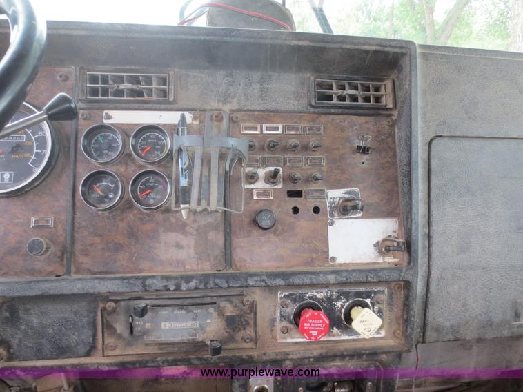 image for item F6944 1996 Kenworth W900B semi truck