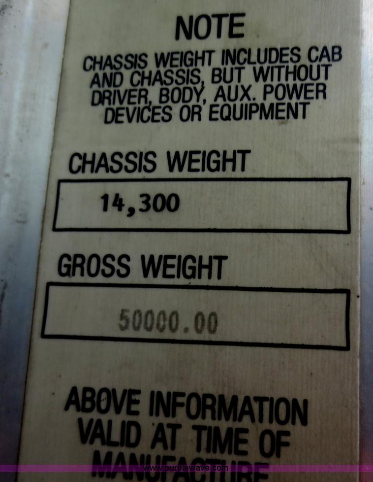 image for item F6944 1996 Kenworth W900B semi truck