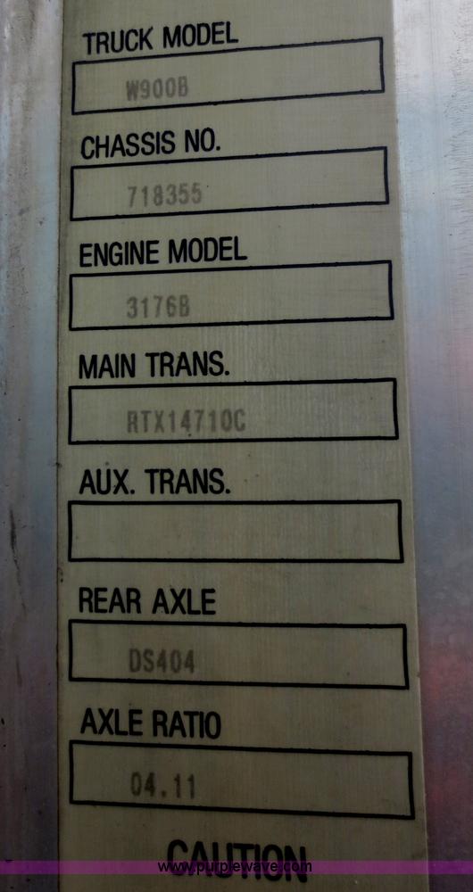 image for item F6944 1996 Kenworth W900B semi truck