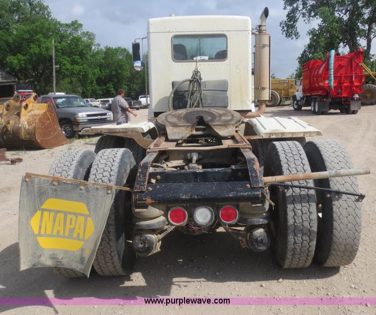 image for item F6945 1996 Kenworth W900B semi truck