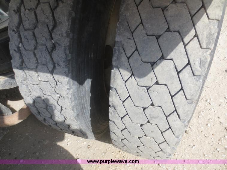 image for item F6945 1996 Kenworth W900B semi truck