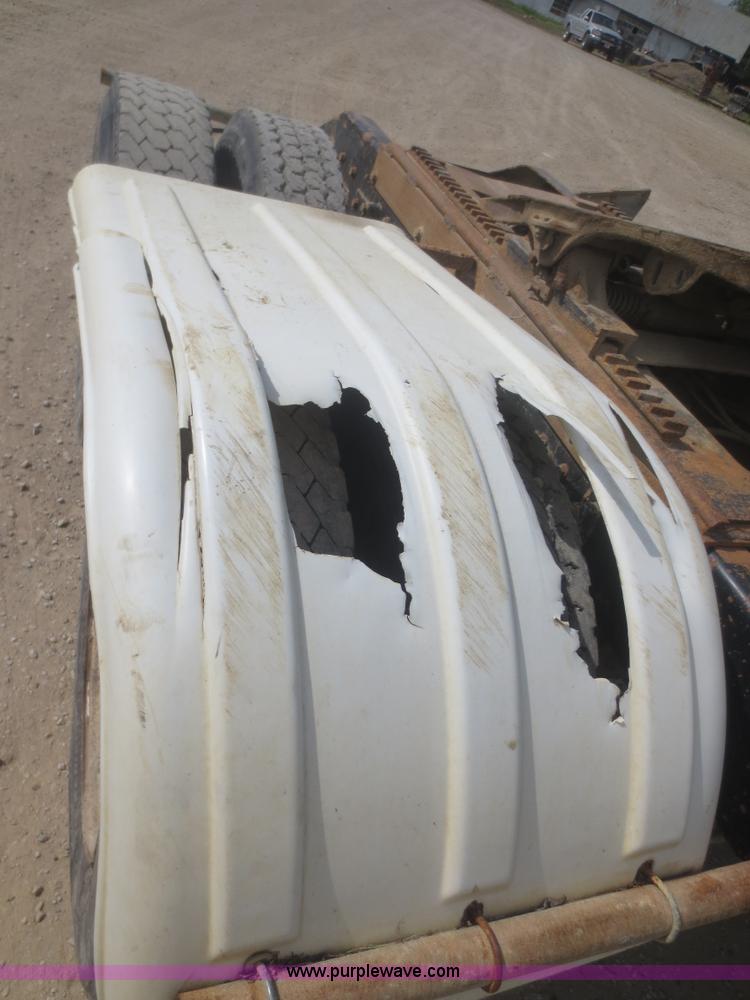 image for item F6945 1996 Kenworth W900B semi truck