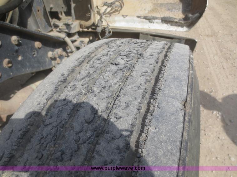 image for item F6945 1996 Kenworth W900B semi truck