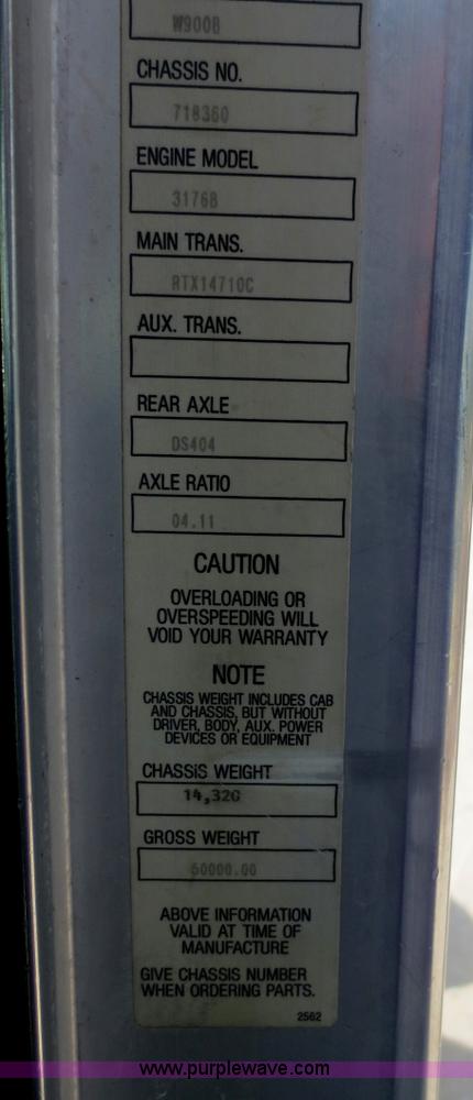 image for item F6945 1996 Kenworth W900B semi truck