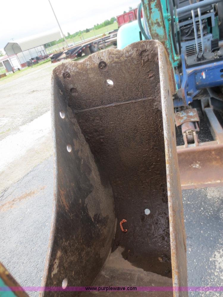 image for item F6974 2006 IHI 35N mini excavator