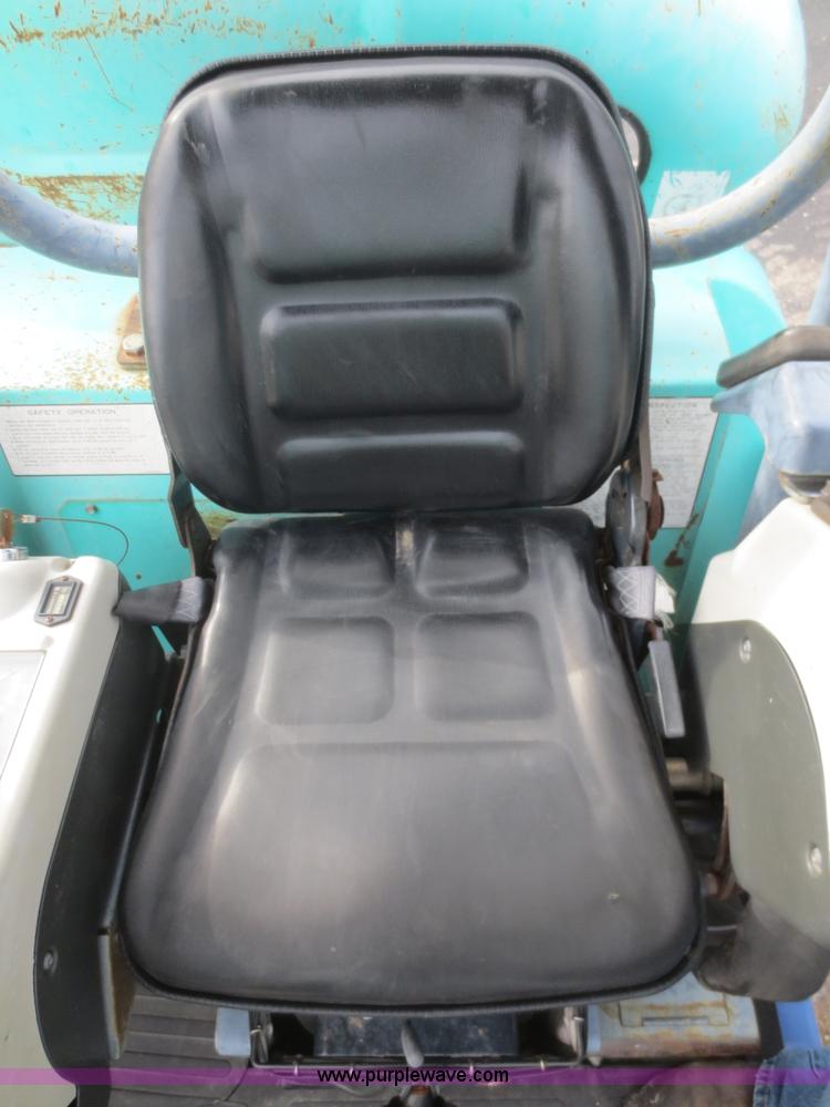 image for item F6974 2006 IHI 35N mini excavator