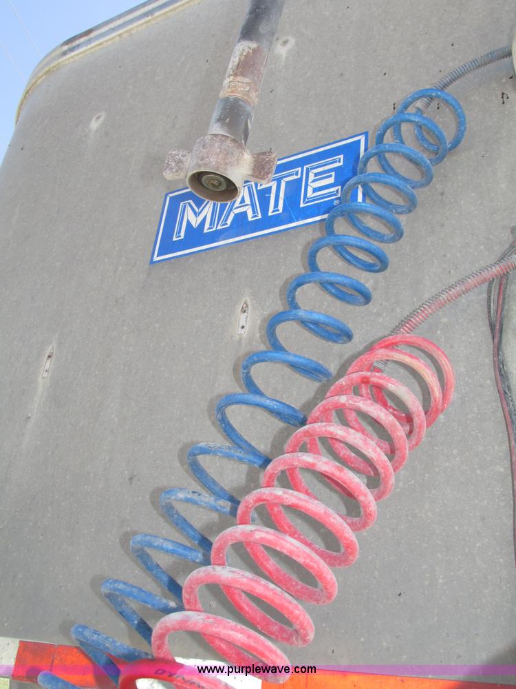 image for item F7380 1992 Mate semi-frameless 26' aluminum end dump trailer