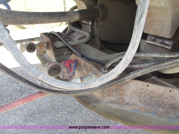 image for item F7380 1992 Mate semi-frameless 26' aluminum end dump trailer