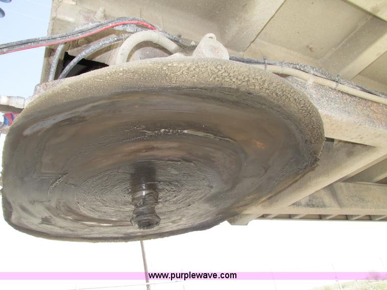 image for item F7380 1992 Mate semi-frameless 26' aluminum end dump trailer