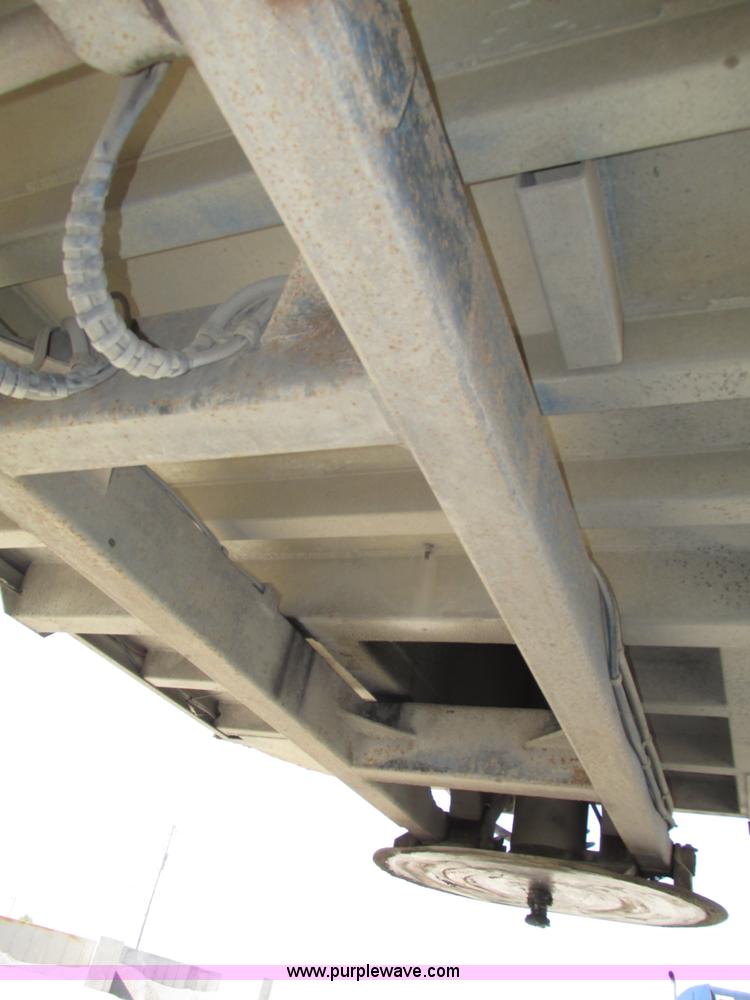 image for item F7380 1992 Mate semi-frameless 26' aluminum end dump trailer