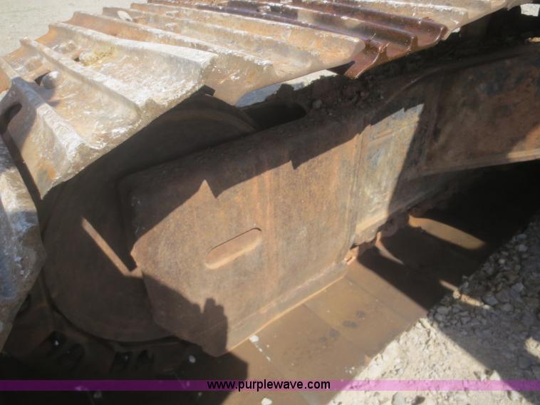 image for item F8265 1992 John Deere 590D excavator