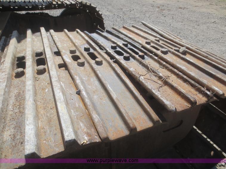 image for item F8265 1992 John Deere 590D excavator