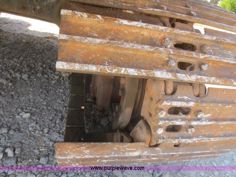 image for item F8265 1992 John Deere 590D excavator