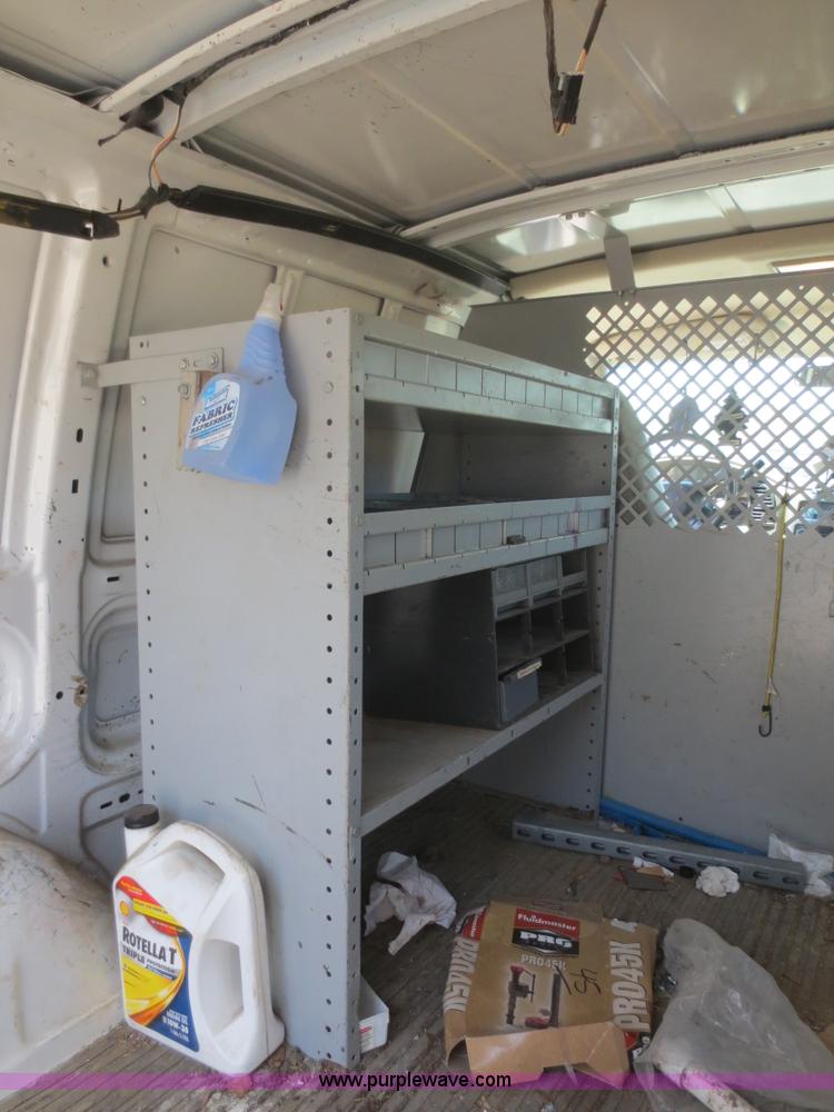 image for item F8268 2001 GMC Safari cargo van