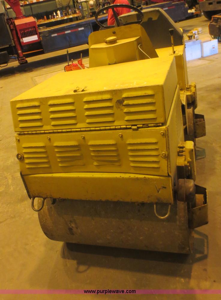 image for item F8269 Wacker vibratory roller