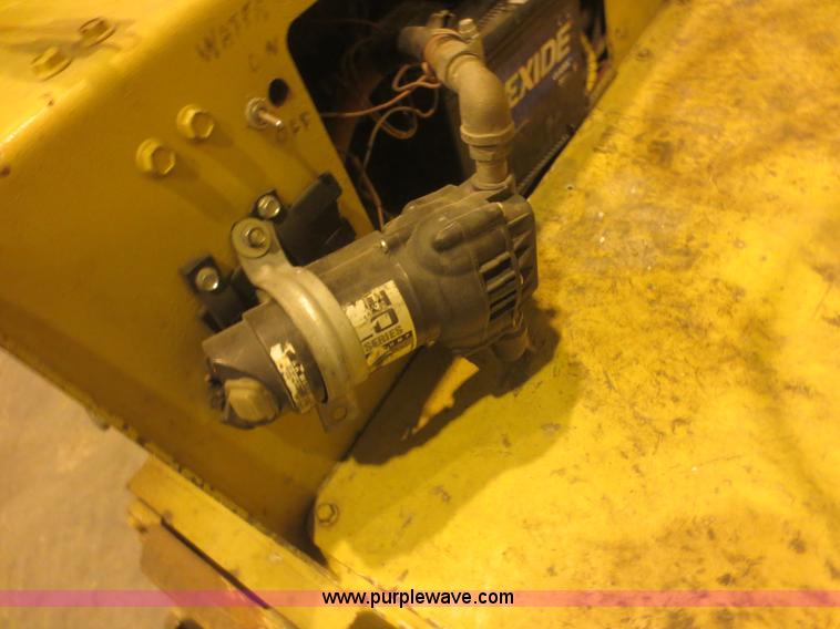 image for item F8269 Wacker vibratory roller