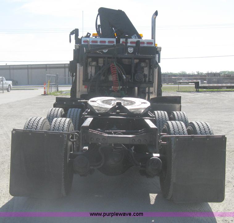 image for item G8281 2005 Kenworth T800 semi truck with knuckle boom crane and winch