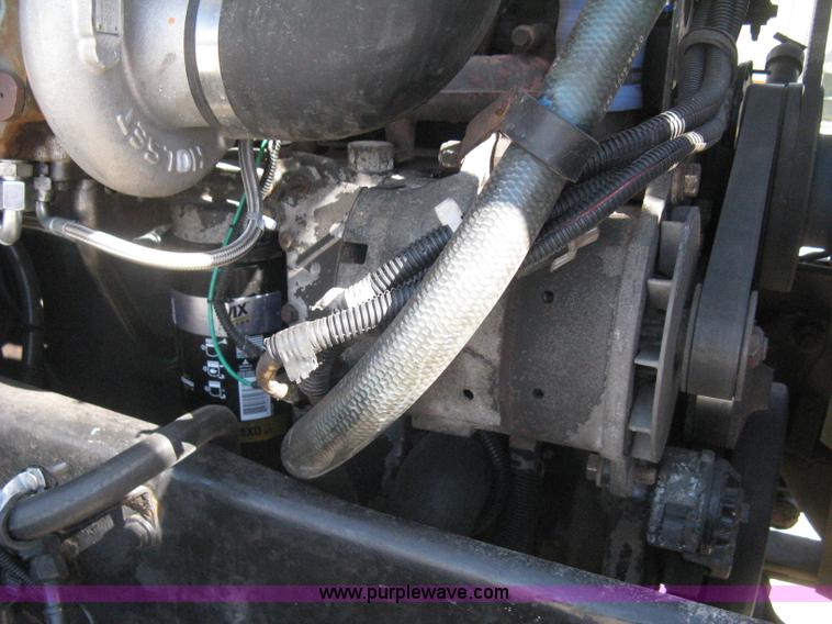 image for item G8281 2005 Kenworth T800 semi truck with knuckle boom crane and winch