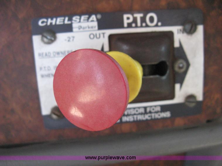 image for item G8281 2005 Kenworth T800 semi truck with knuckle boom crane and winch