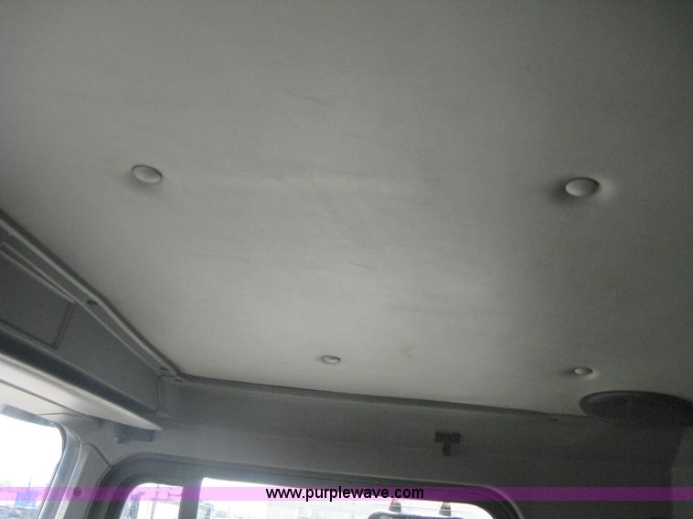 image for item G8281 2005 Kenworth T800 semi truck with knuckle boom crane and winch