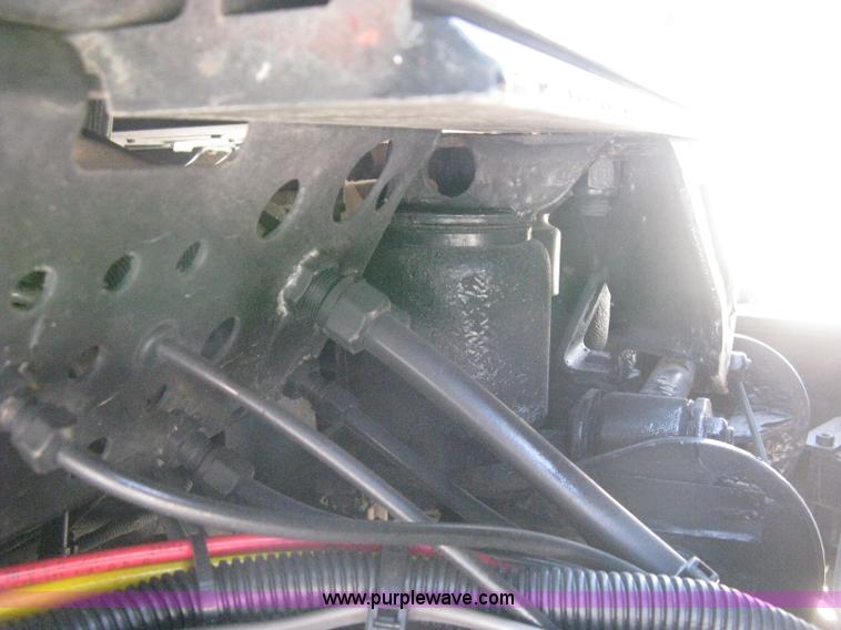 image for item G8281 2005 Kenworth T800 semi truck with knuckle boom crane and winch