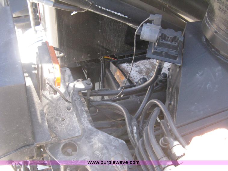 image for item G8281 2005 Kenworth T800 semi truck with knuckle boom crane and winch