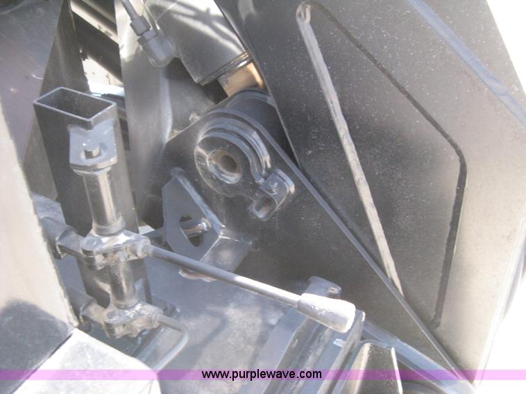 image for item G8281 2005 Kenworth T800 semi truck with knuckle boom crane and winch