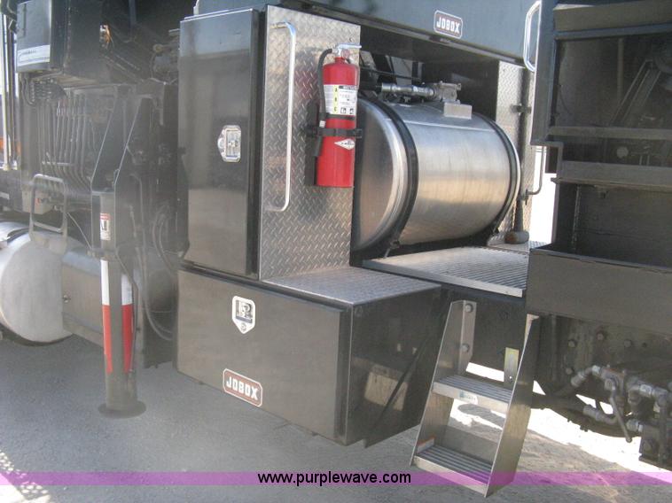 image for item G8281 2005 Kenworth T800 semi truck with knuckle boom crane and winch