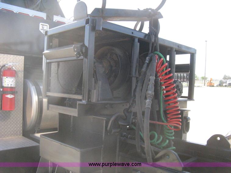 image for item G8281 2005 Kenworth T800 semi truck with knuckle boom crane and winch