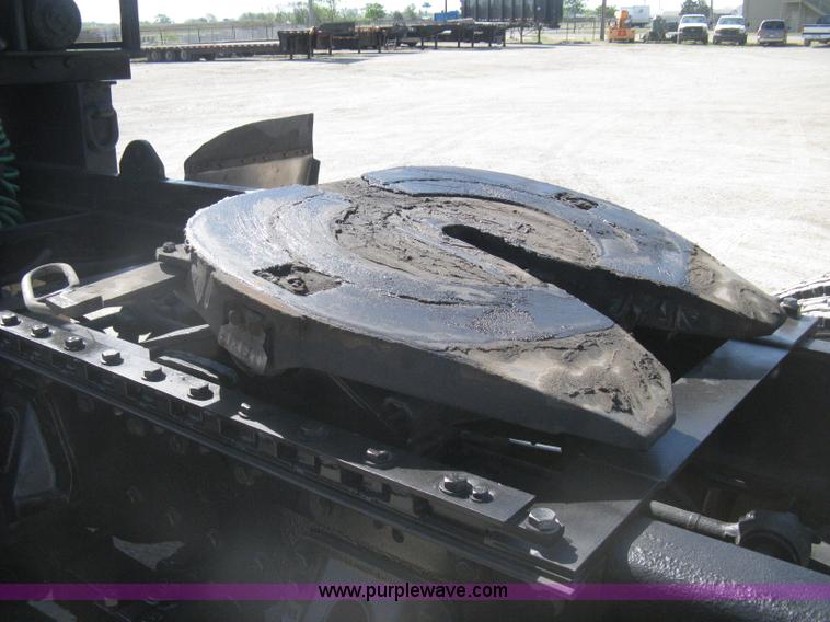 image for item G8281 2005 Kenworth T800 semi truck with knuckle boom crane and winch