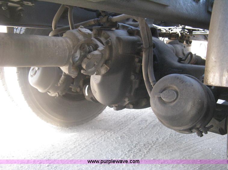 image for item G8281 2005 Kenworth T800 semi truck with knuckle boom crane and winch