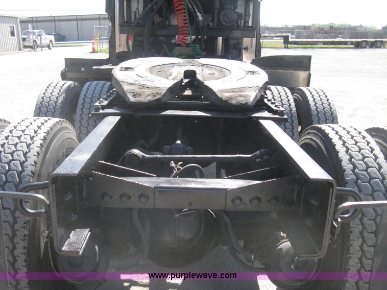 image for item G8281 2005 Kenworth T800 semi truck with knuckle boom crane and winch