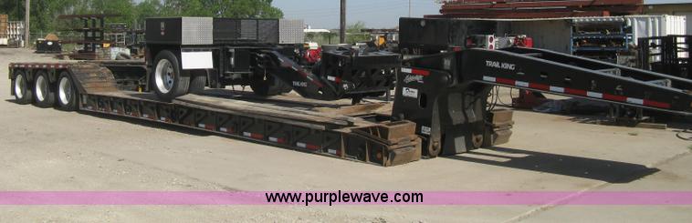 image for item G8282 2006 Trail King Advantage TK110HDG-533 RGN drop deck trailer