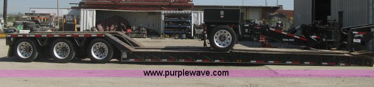 image for item G8282 2006 Trail King Advantage TK110HDG-533 RGN drop deck trailer