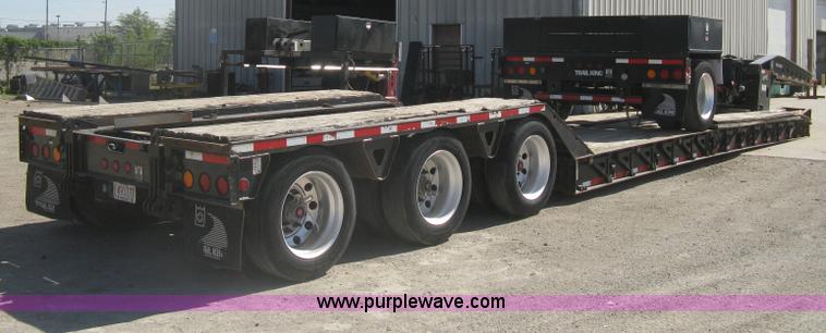 image for item G8282 2006 Trail King Advantage TK110HDG-533 RGN drop deck trailer