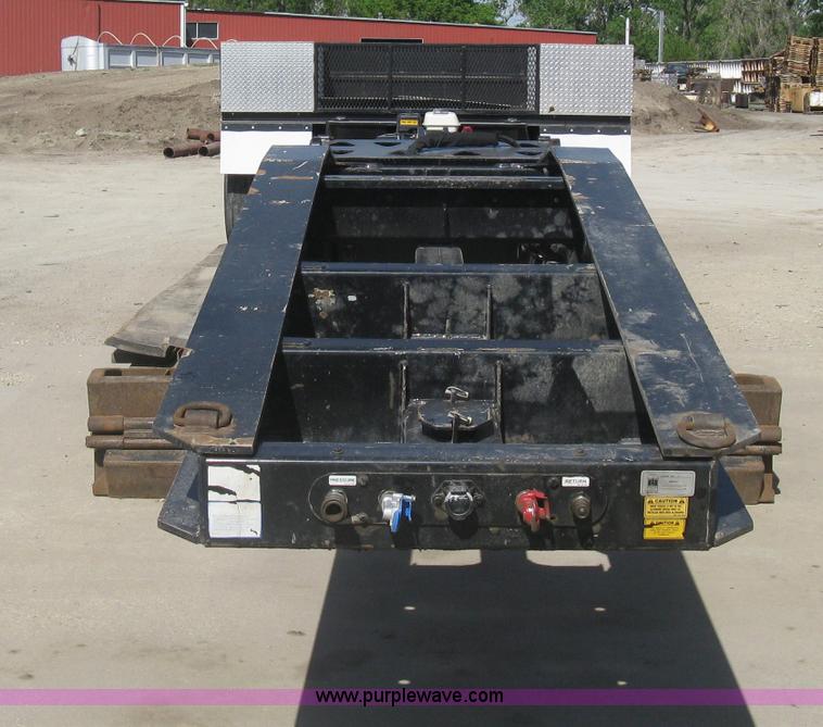 image for item G8282 2006 Trail King Advantage TK110HDG-533 RGN drop deck trailer