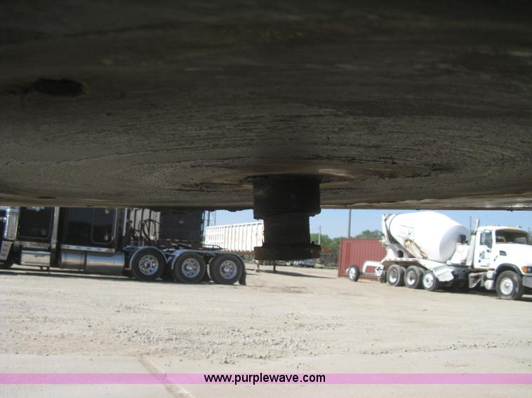 image for item G8282 2006 Trail King Advantage TK110HDG-533 RGN drop deck trailer