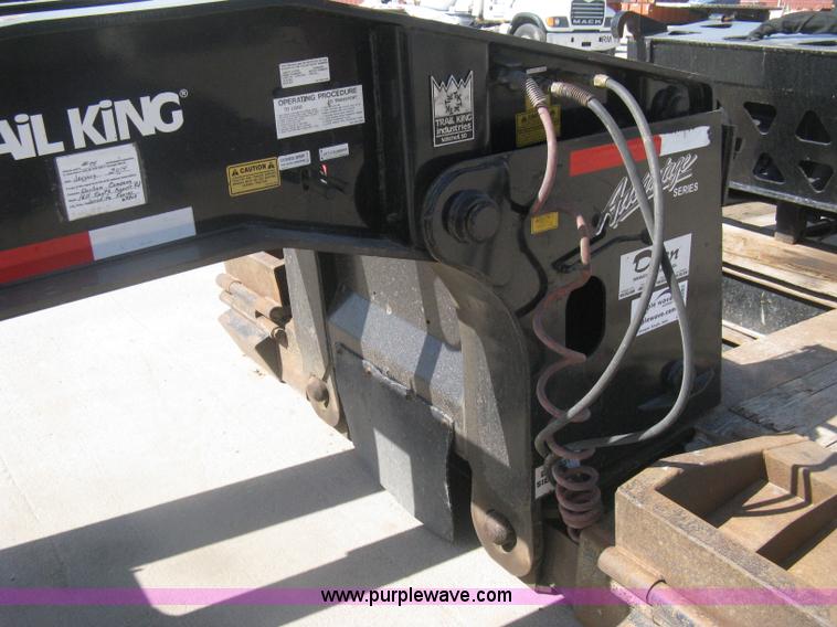 image for item G8282 2006 Trail King Advantage TK110HDG-533 RGN drop deck trailer