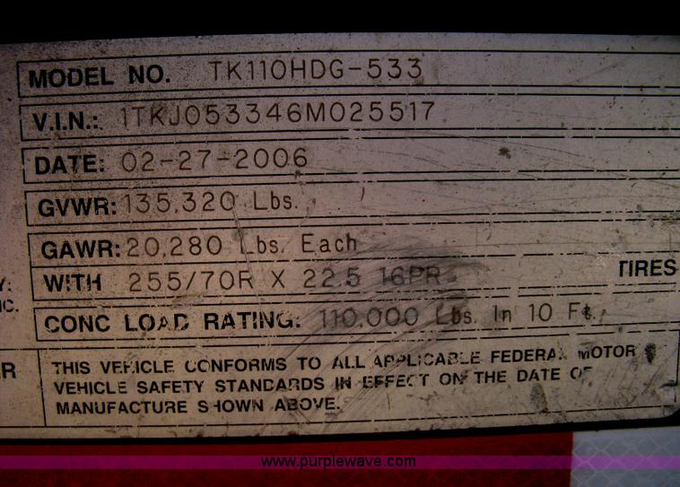 image for item G8282 2006 Trail King Advantage TK110HDG-533 RGN drop deck trailer