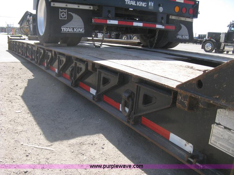 image for item G8282 2006 Trail King Advantage TK110HDG-533 RGN drop deck trailer